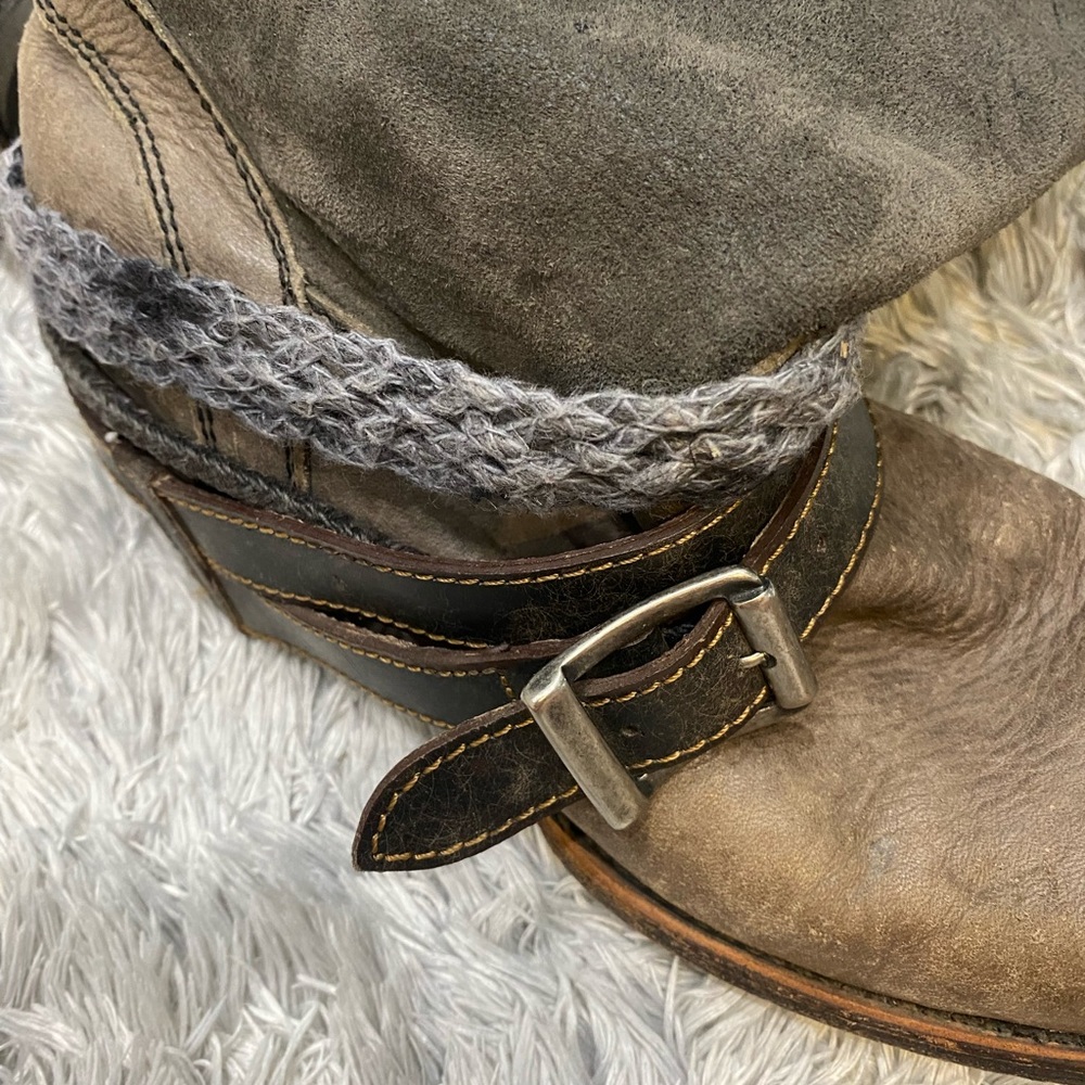 Distressed corral boots - Picture 3 of 7